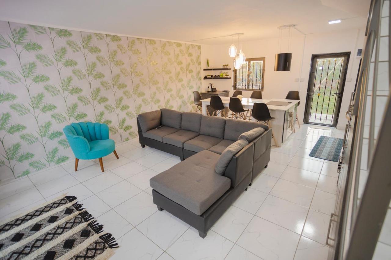 Le Palmiste Lovely 2-Bedroom Duplex With Pool 그랑고브 외부 사진